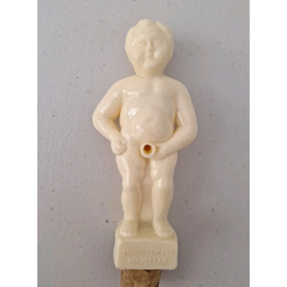 Vintage Bakelite Manneken-Pis Brussels, Belgium Statue Wine Bottle Cork 5